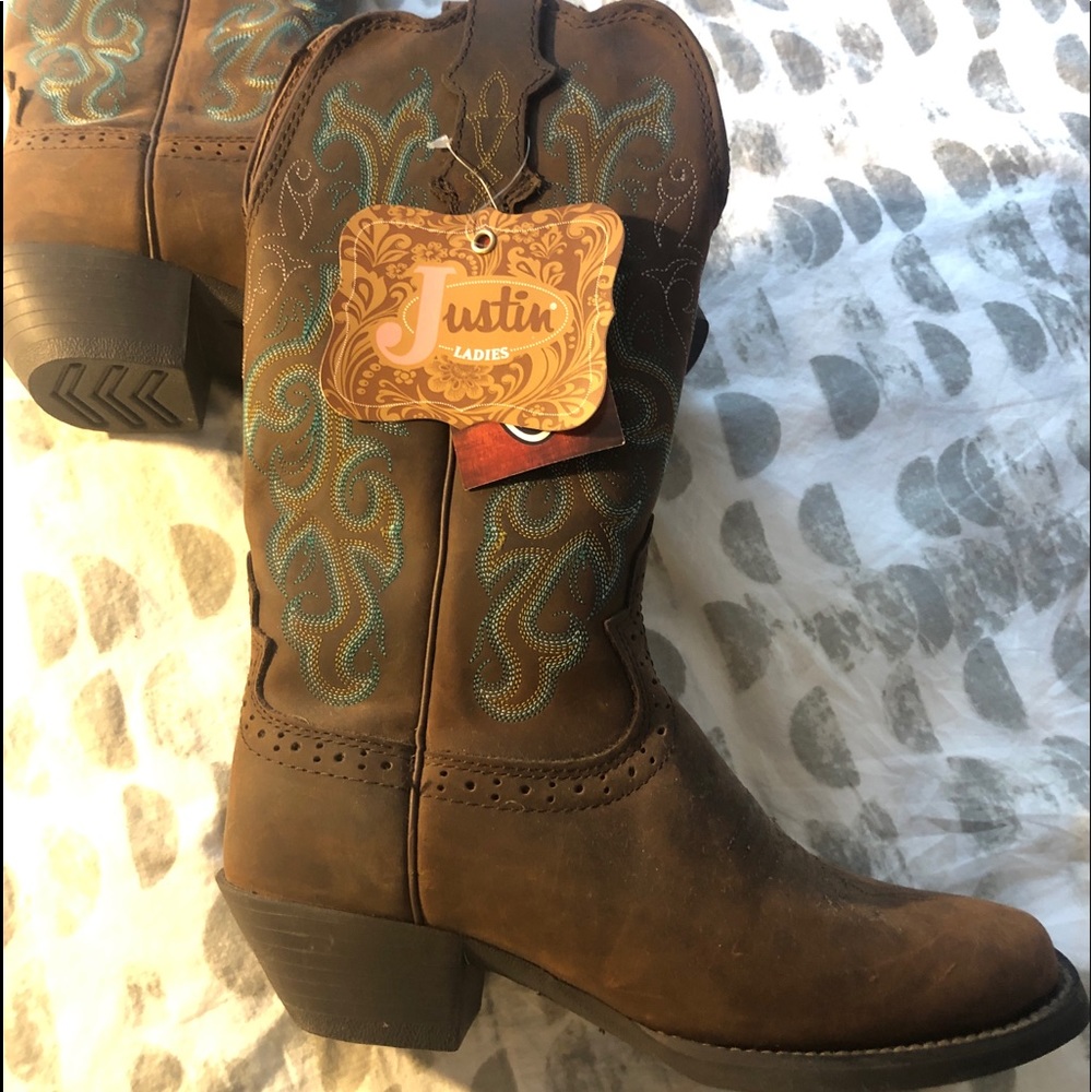 Justin Cowboy Boots